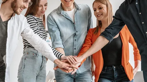 公牛纪念罗斯球衣，战胜尼克斯夺冠